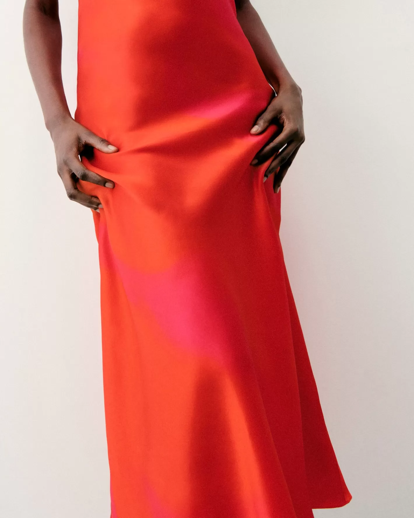 Vestito Lungo Spallina Gisele-FROM FUTURE Store
